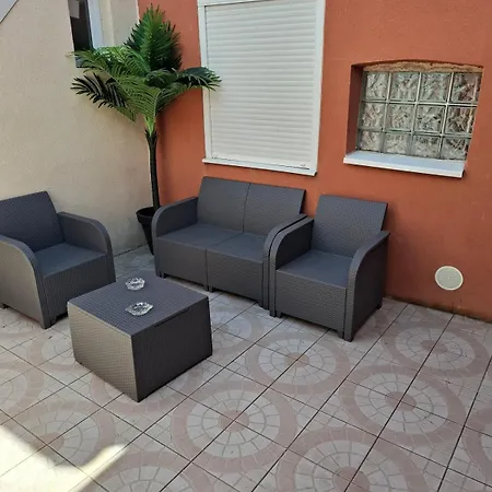 Ideal 50 M2 Terrace, Free Parking Appartement