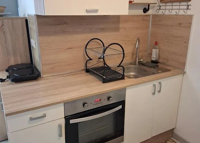 Ideal 50 M2 Terrace, Free Parking